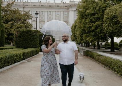 engagement photo session at the royal palace of madrid